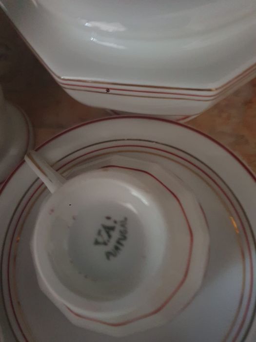 Serviço de louça da Vista Alegre,  antigo