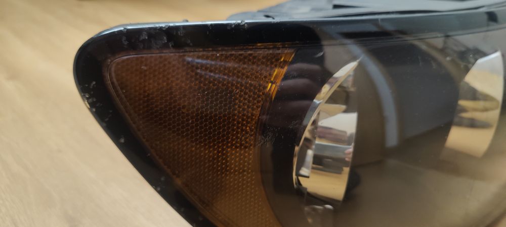 Farol  Volvo S40