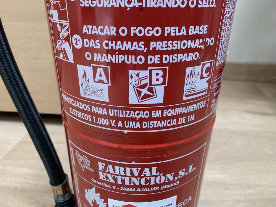 Extintor ABC 6Kg com manutenção feita