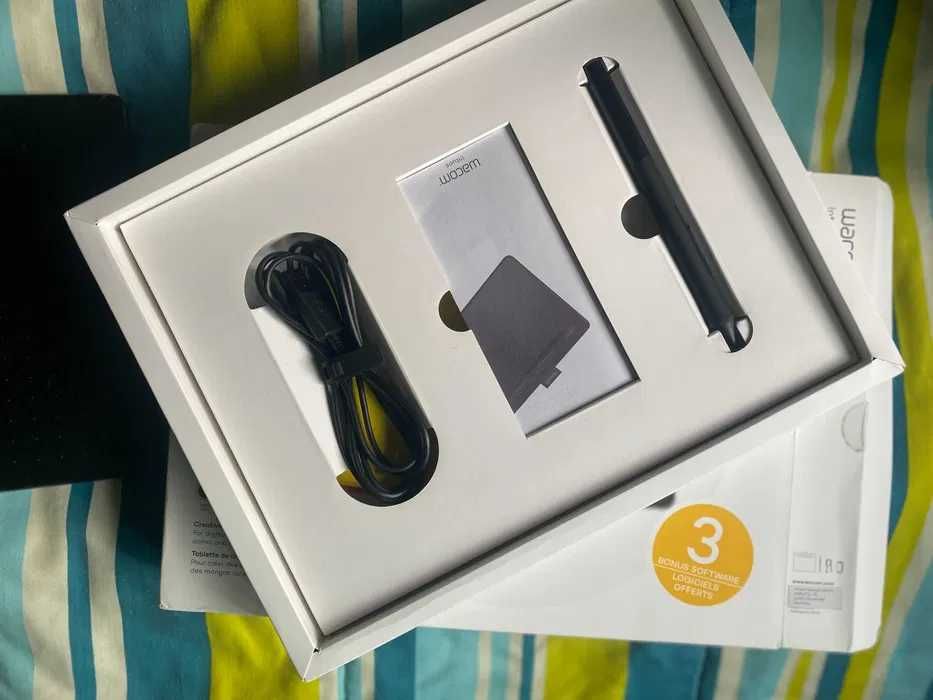 Графічний планшет Wacom Intuos Medium з Bluetooth