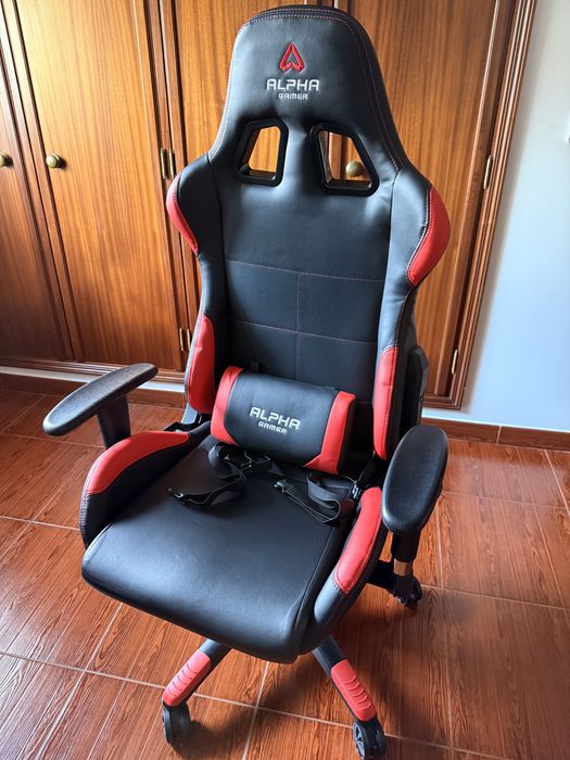 Cadeira Gaming Alpha Gamer (Preto/Vermelho) | Ergonómica e Reclinável