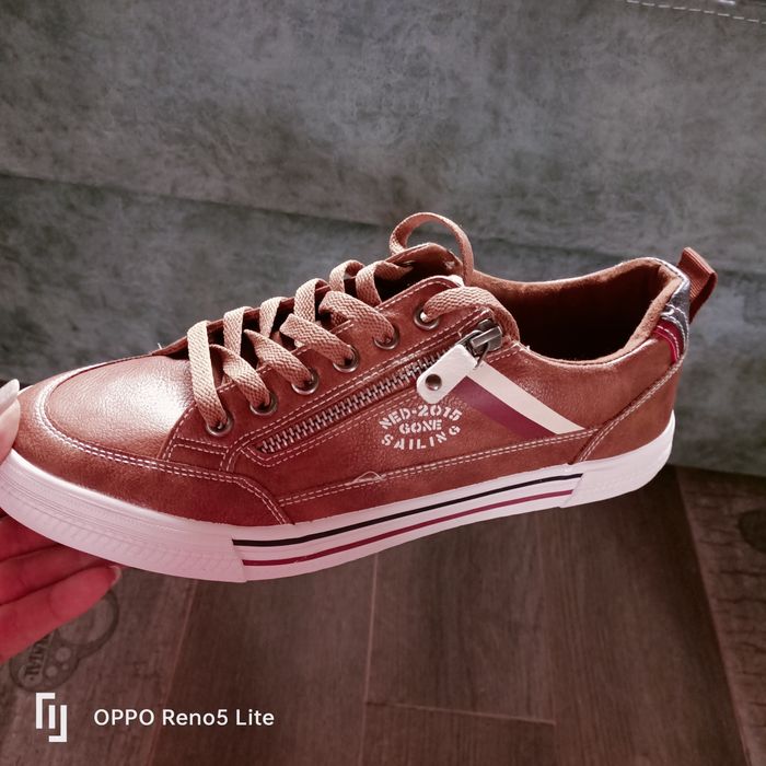 Стильне демісезонне взуття