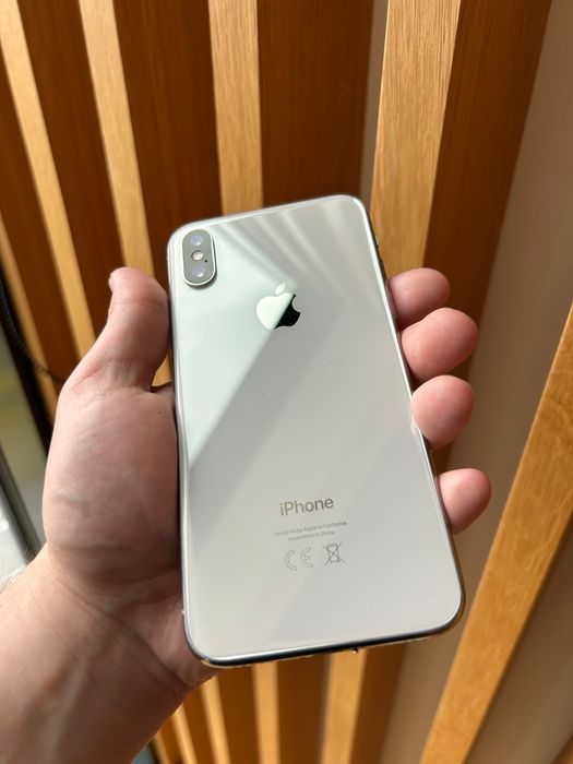 iPhone X 78% baterii na części