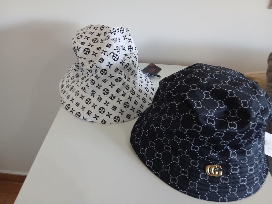 Roupa diversa nova