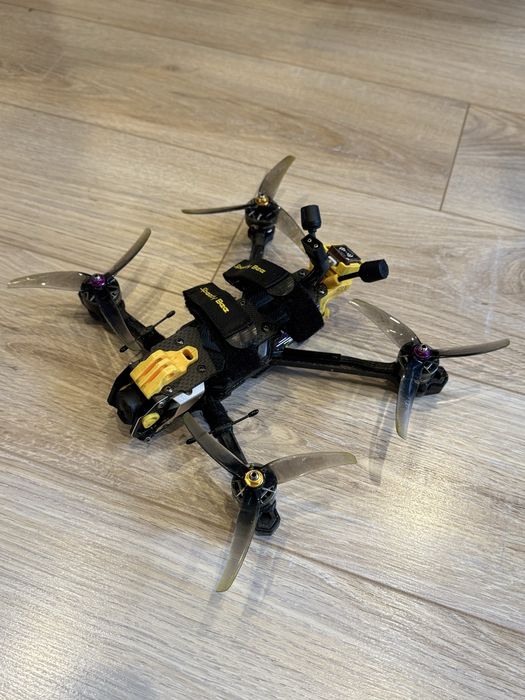 Dron FPV - Speedybee Mario 5 O4 Pro