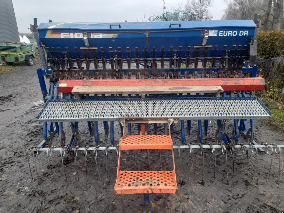 Agregat uprawowo siewny Bierny DALBO  z siewnikiem  fiona