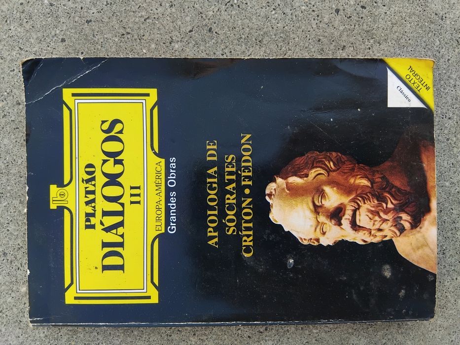 Livros diversos em bom estado