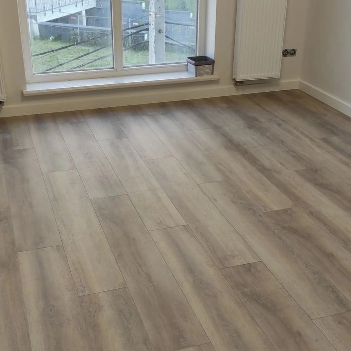 Укладка ламінату Монтаж плінтуса Мдф Паркетна дошка Укладання ламінату