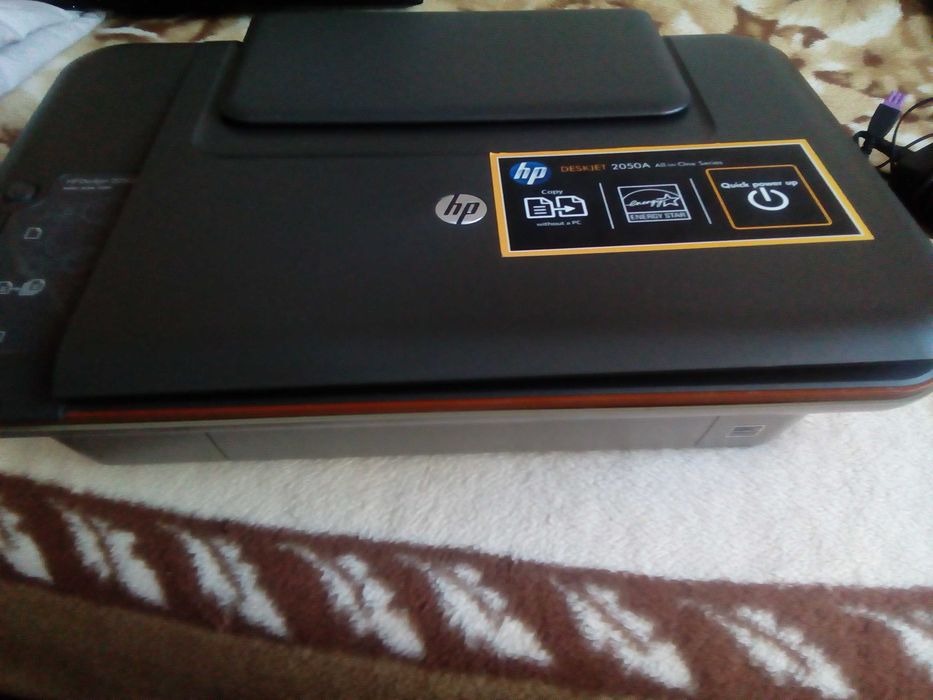 Urządzenia wielofunkcyjne HP DeskJet 2050A  HP DeskJet 3515