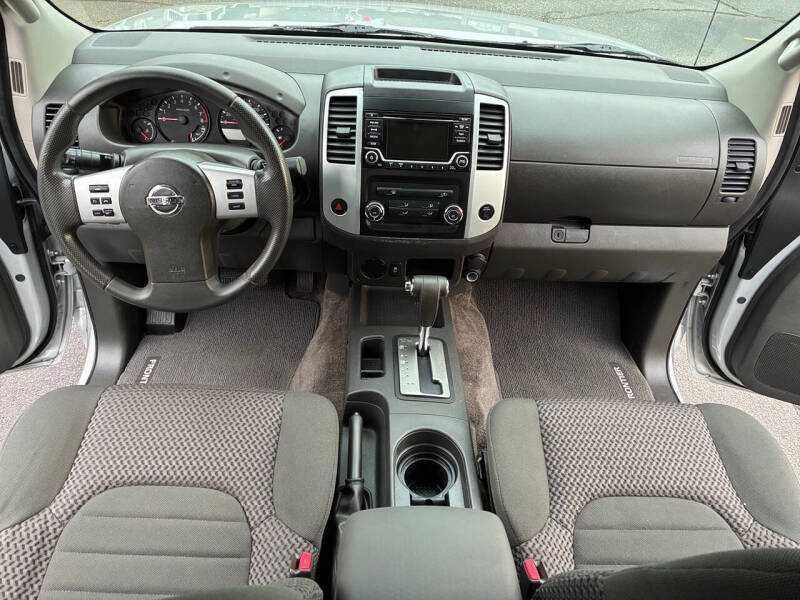 2016 Nissan Frontier SV