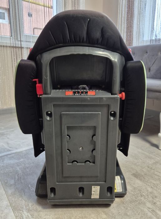 Автокрісло від 9 кг до 25 кг