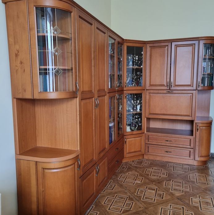Стiнка, дерево натуральне, можна купити частину