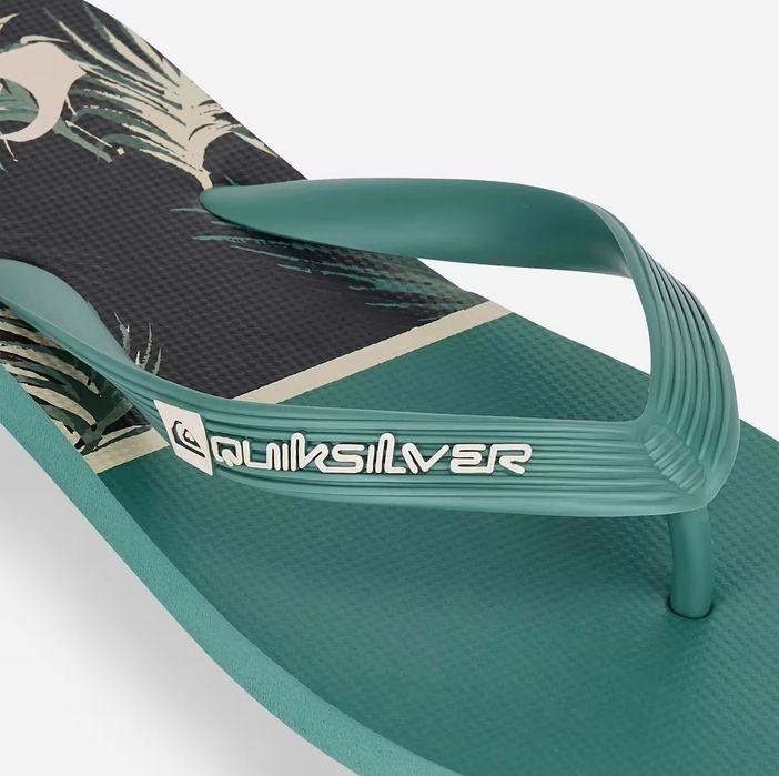 NOVOS Chinelos praia Quicksilver 43/44