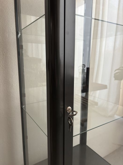 Vitrine IKEA cinza