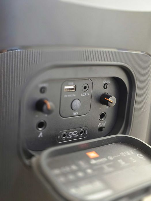 JBL Partybox 710 - Wynajem - Nagłośnij Imprezę Na 100 osób