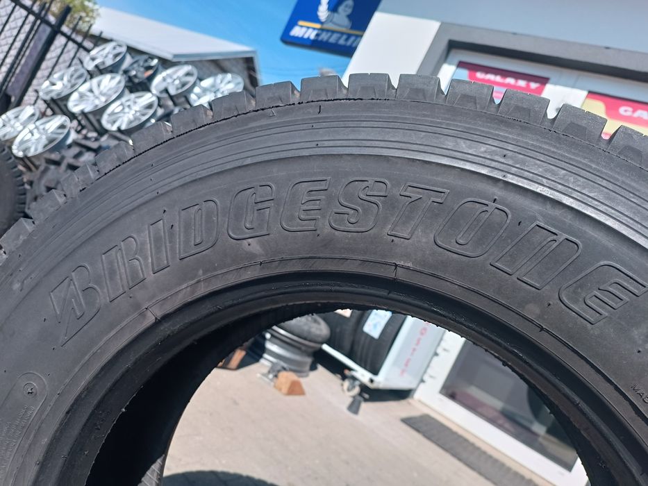 265/70R19.5 Bridgestone M729