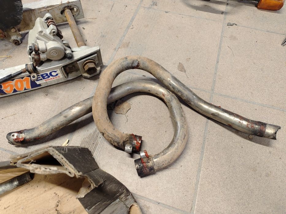 Husaberg FE 501 97r Gaźnik dekiel pompa hamulca wahacz zacisk