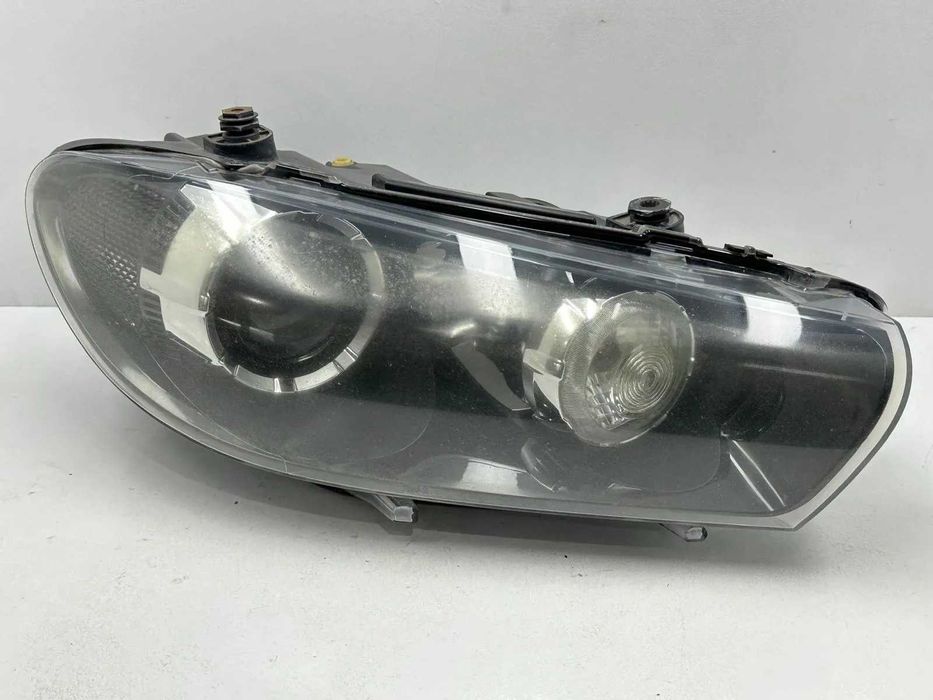 Frente Completa - Volkswagen Scirocco (2010)