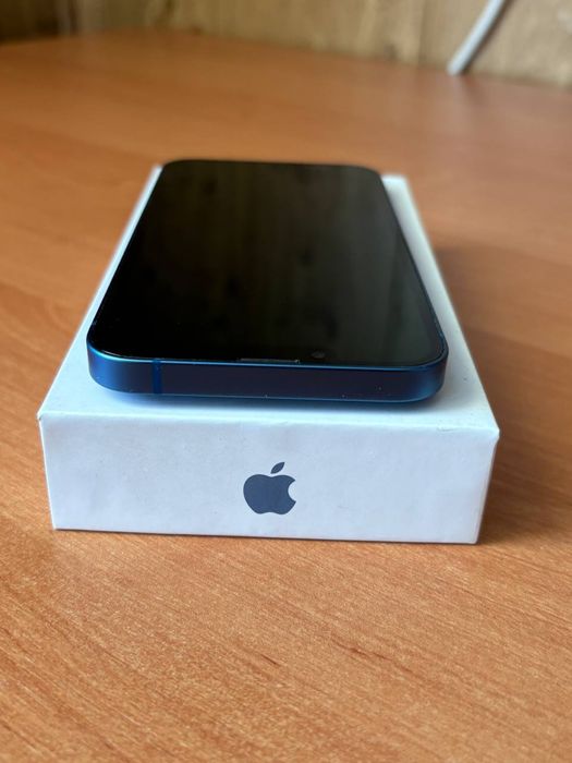 Продам айфон 13 дуже хороший стан