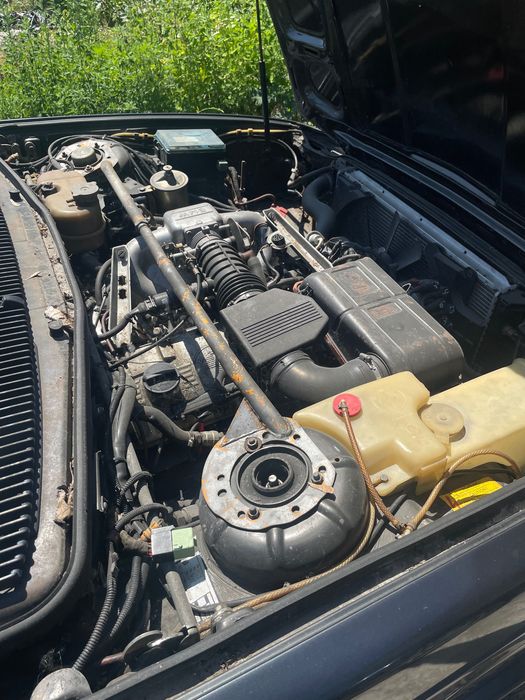 Продам BMW E23 735i