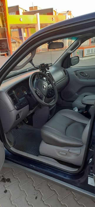 Продам Mazda Tribute