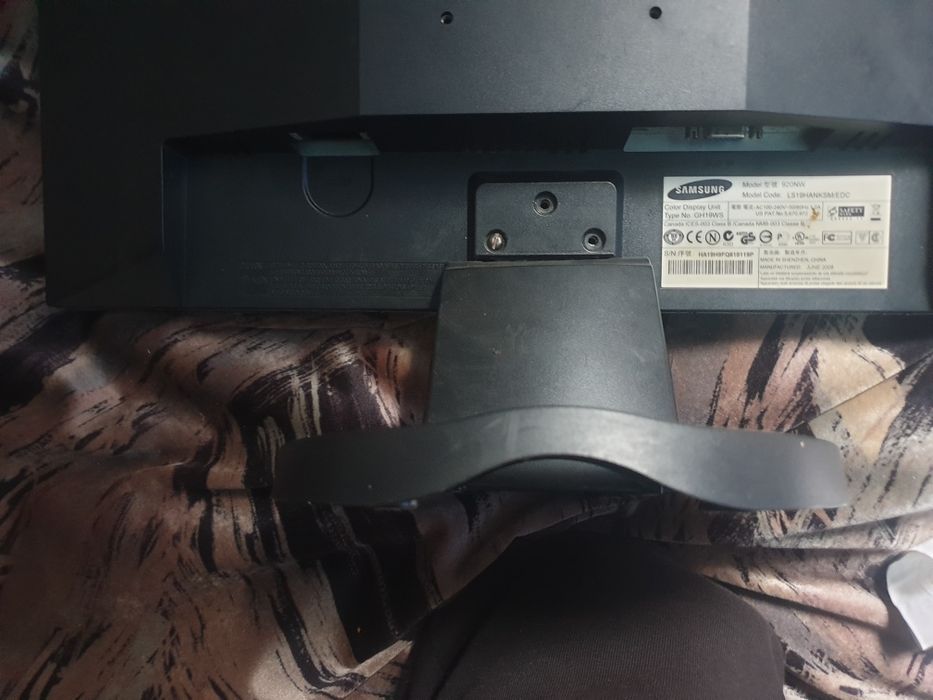 Продаю монитор для компа на запчасти розрешеніе 1440 на 900