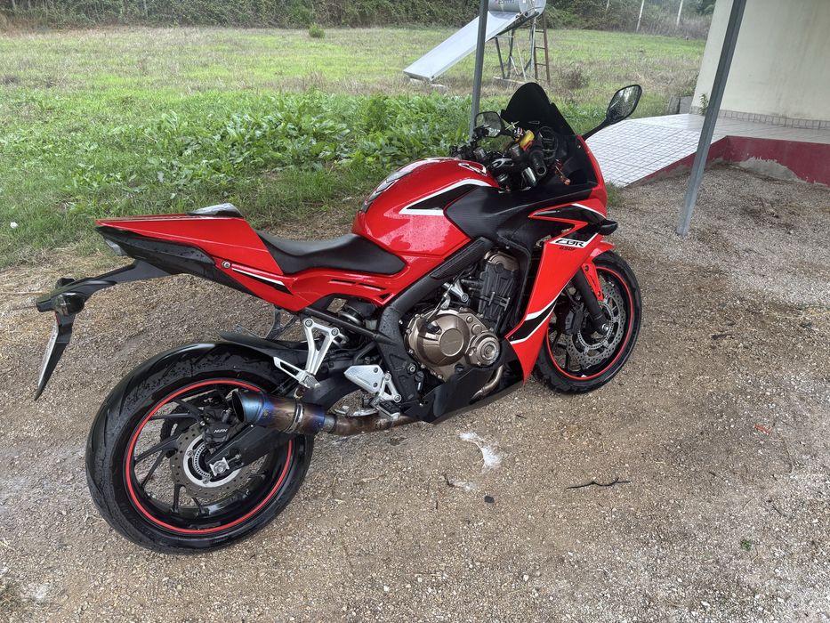 CBR650f com extras