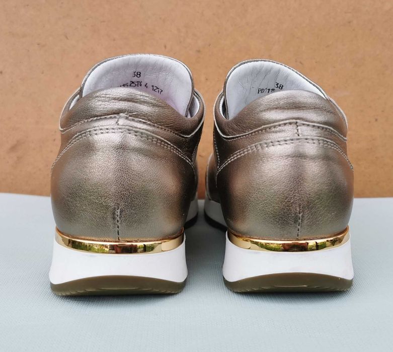 Кожаные кроссовки PRIMAMODA 38 р. Оригинал