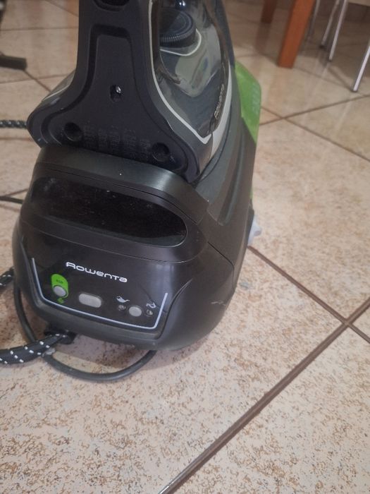 Ferro a vapor rowenta