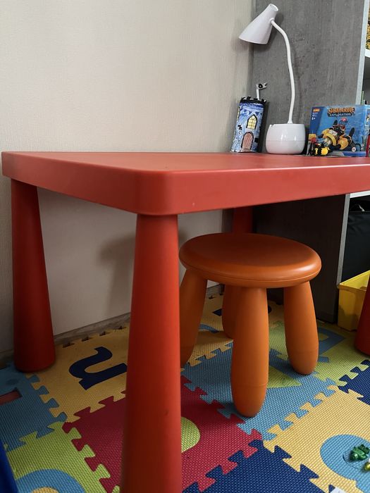Стол + табурет IKEA MAMMUT детский