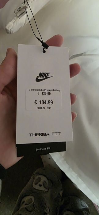 Biała kurtka Nike