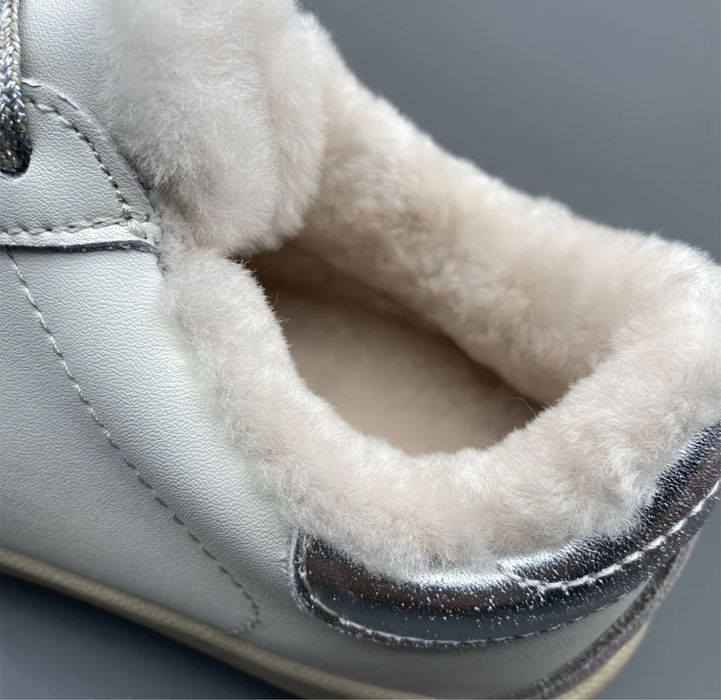 Кросівки зимові