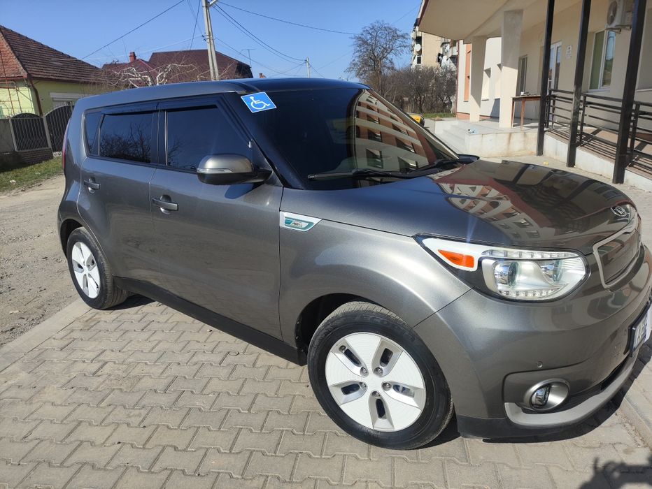 Кіа  Soul ev 2016