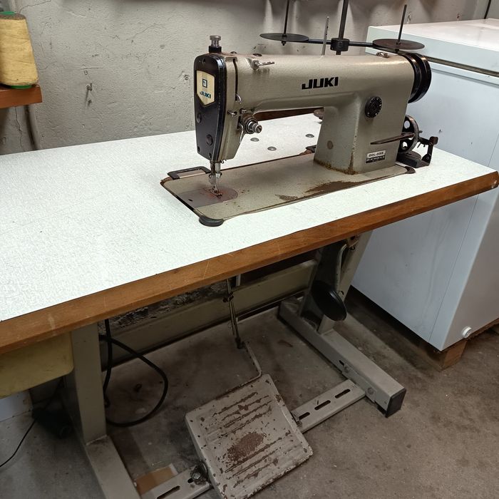 Máquina de Costura ponto corrido JUKI