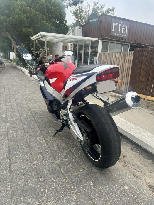 Honda CBR 929 RR Tricolor ou troco por Jipe
