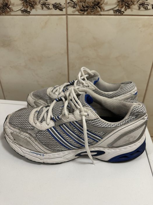 Кросівки Adidas Adiprene