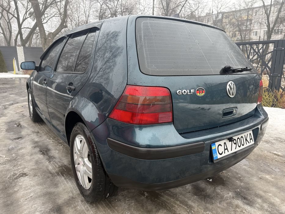 Volkswagen Golf 1.6 СУПЕР СТАН