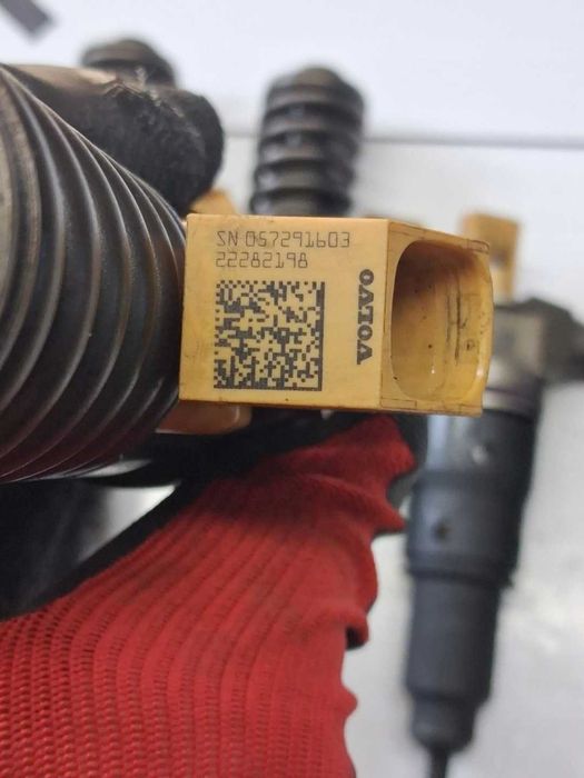 Pompowtryskiwacze wtryski common rail VOLVO FM 4 RENAULT GAMA T DTI 11