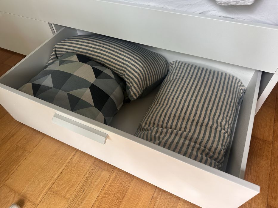 Cama Ikea Brimnes 200x160