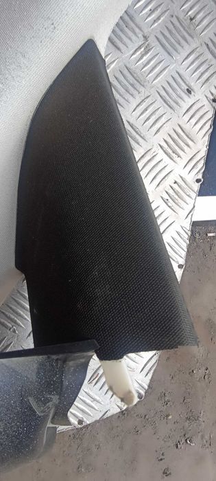 osłona słupka prawa mercedes w447 v klasa