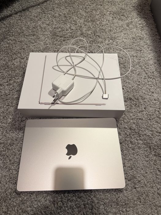 Macbook Air M2 kondycja baterii 100% kolor zloty