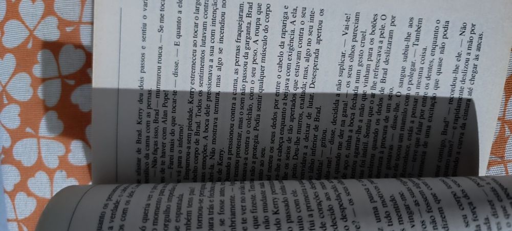 Livro Harlequin Apesar de tudo