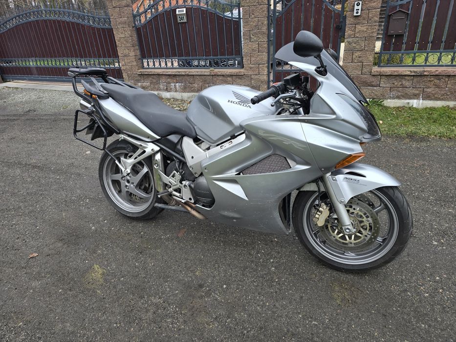 Honda VFR 800 VTEC 2004 ABS 34 tys przebiegu