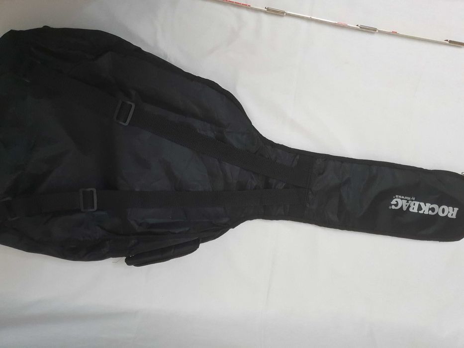 Чехол для гитары длиной 109см.