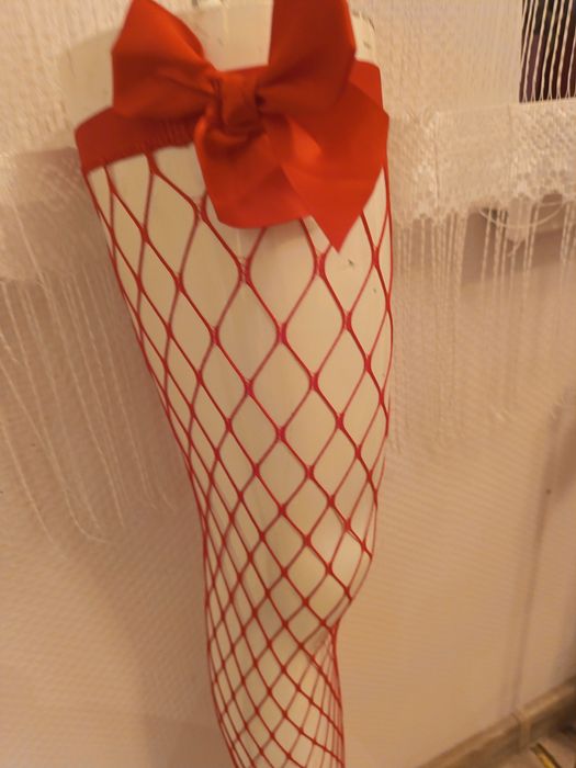 Pończochy kabaretki z kokardą