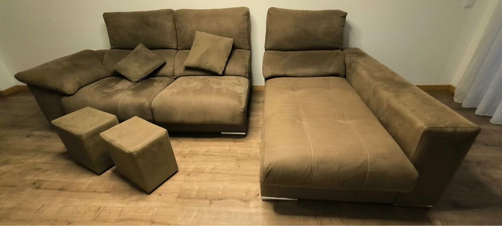 Sofá 3 lugares c/ chaise longue (assentos deslizantes + reclinável + baú + 2 puffs)