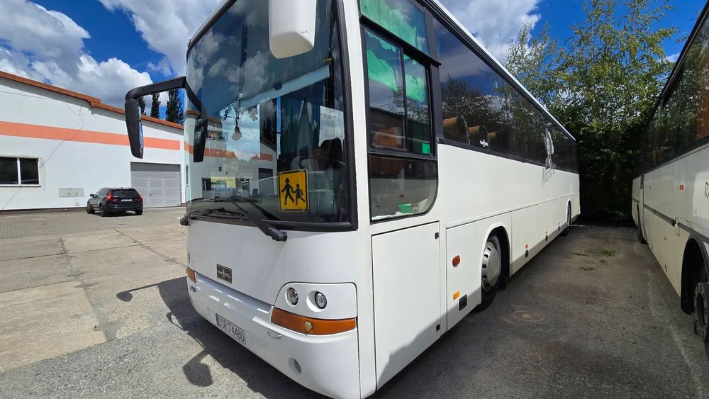 Van Hool T916