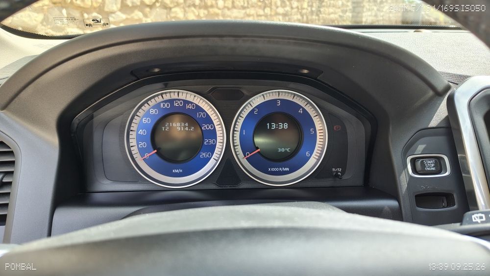 Volvo XC60 2.0 D4 163CV R-Design 1 DONO