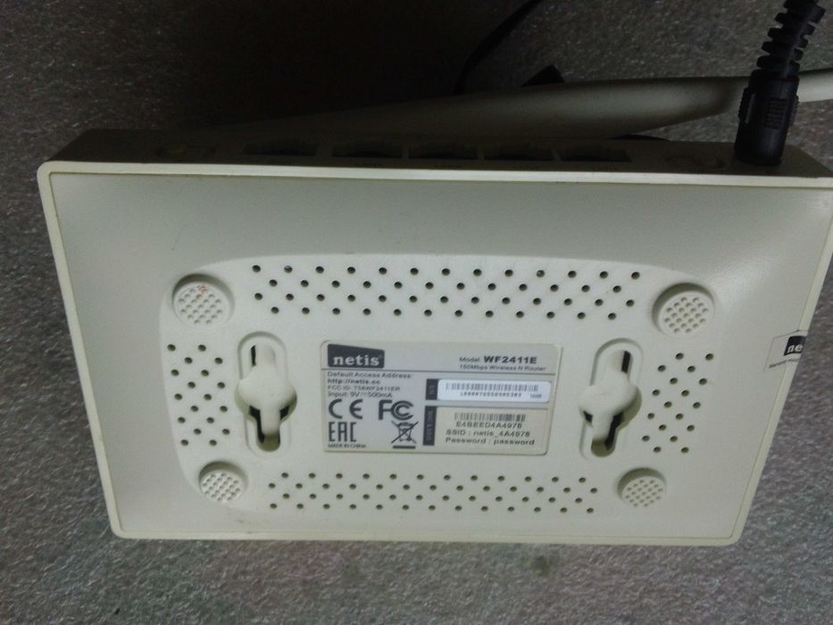 Wi-Fi Роутер Netis WF2409E (N300, 1xFE WAN, 4xFE LAN,