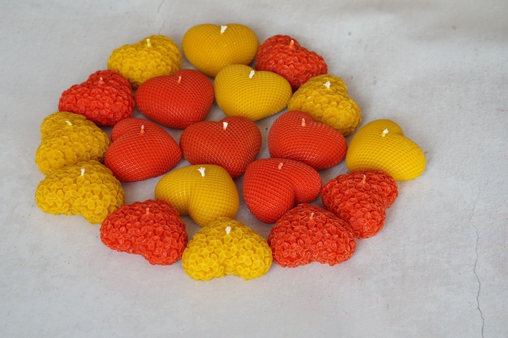 Воскова свічка серце, подарунок до 14 лютого, свічки на 8 березня.